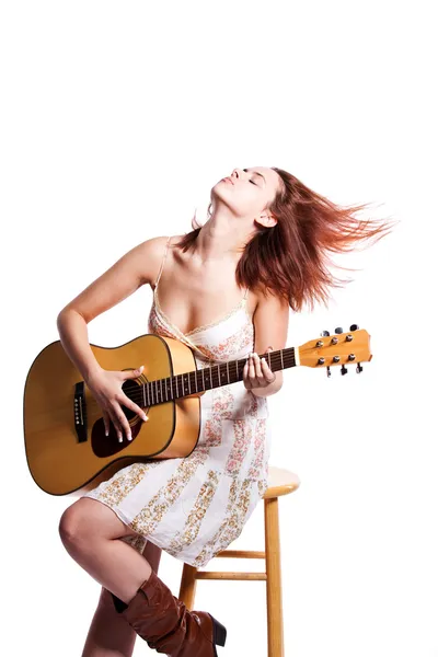 Bella donna con chitarra — Foto Stock