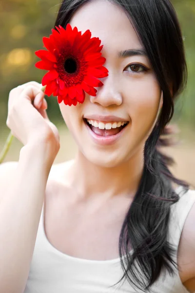 Krásná asijská žena — Stock fotografie