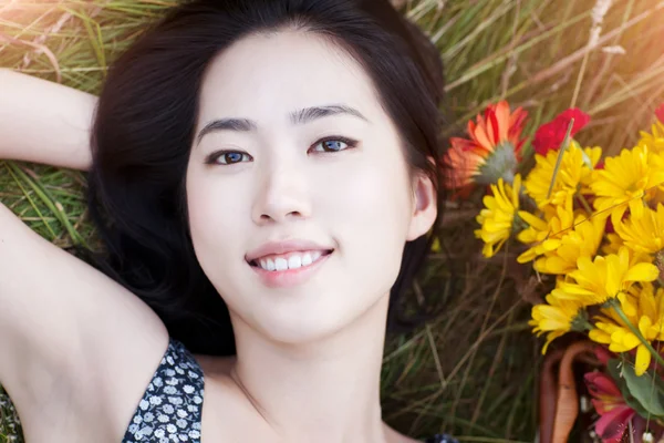 Hermosa mujer asiática — Foto de Stock
