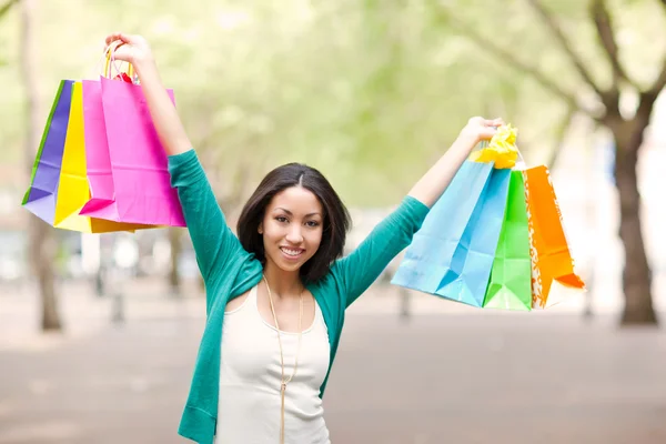 Preto mulher compras — Fotografia de Stock