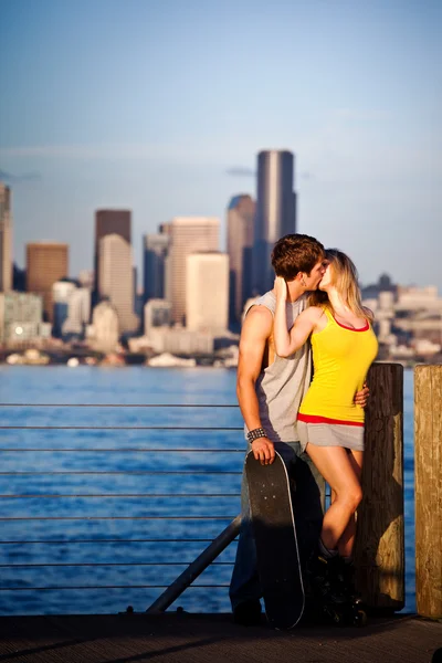 Pareja joven enamorada —  Fotos de Stock