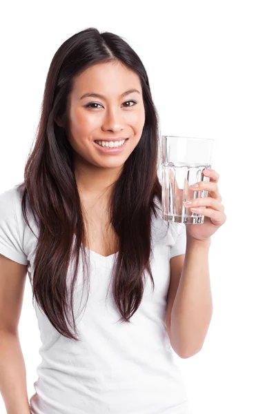 Mulher asiática com copo de água — Fotografia de Stock