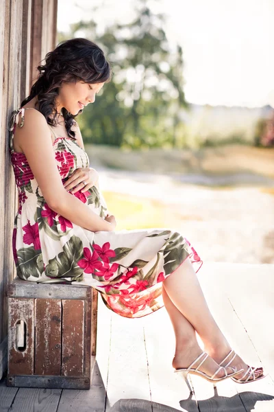 Embarazada asiático mujer —  Fotos de Stock