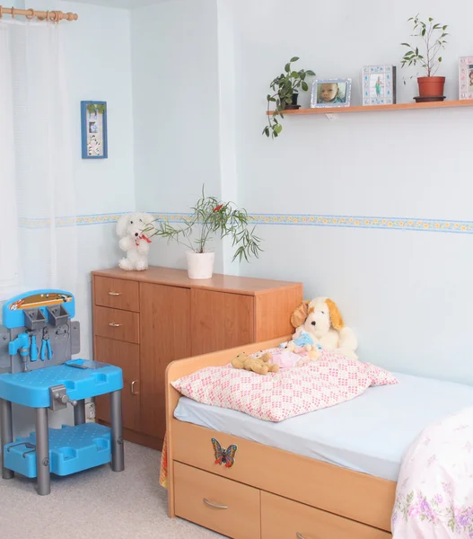 Rummet av pojke — Stockfoto