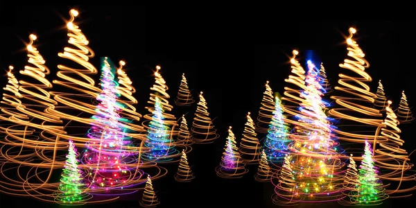 Christmas forest behoort dan de kleur lichten — Stockfoto