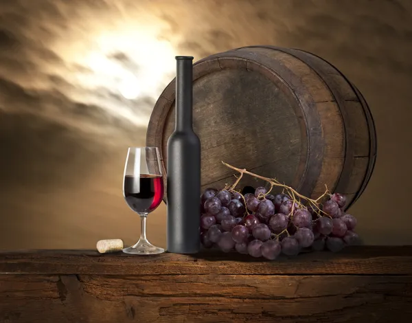 Натюрморт с вином — стоковое фото