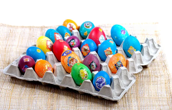 Πασχαλινά αυγά σε χαρτοκιβώτιο — Φωτογραφία Αρχείου