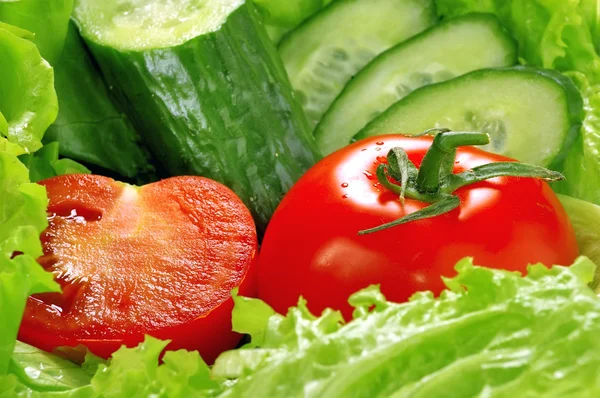 トマト、サラダ、キュウリのサラダの葉 — ストック写真