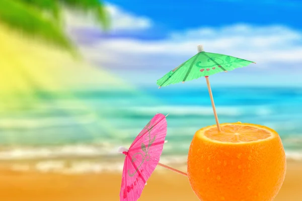? ocktail bir plajda — Stok fotoğraf