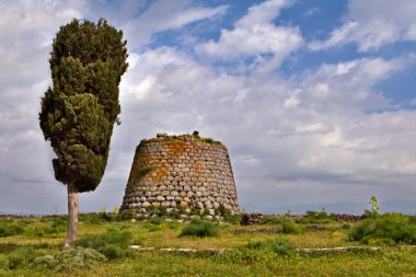 Nuraghe kule Sardunya İtalya