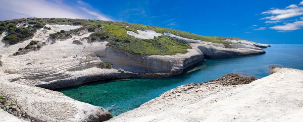 White chalk cliffs eroded coastline — Stock Photo, Image