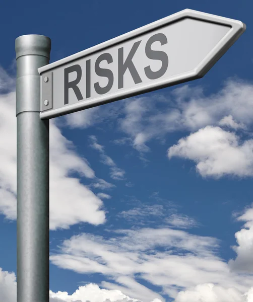 Risico's weg teken pijl — Stockfoto