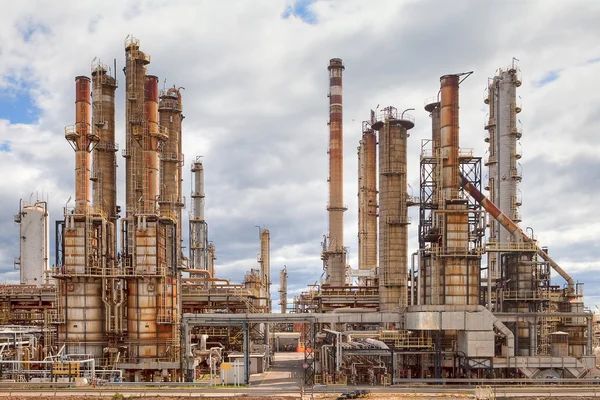 Rafinérie ropy petrochemický průmysl — Stock fotografie