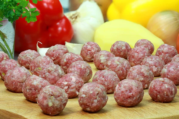 Raw meatballs. — Stock Photo, Image
