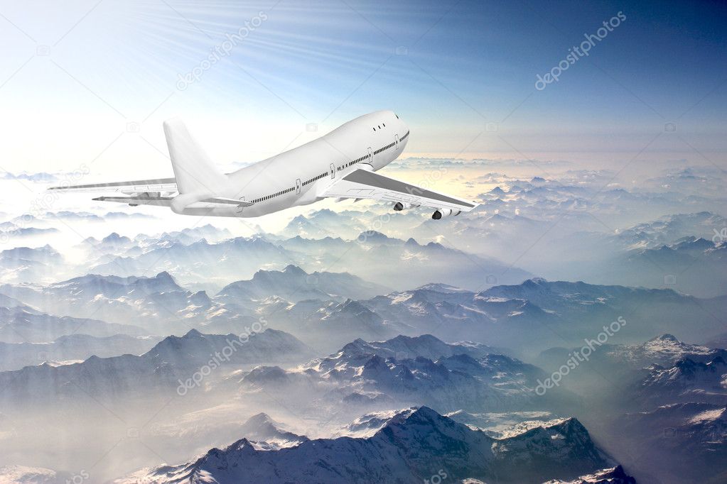 Boeing 747 in sky