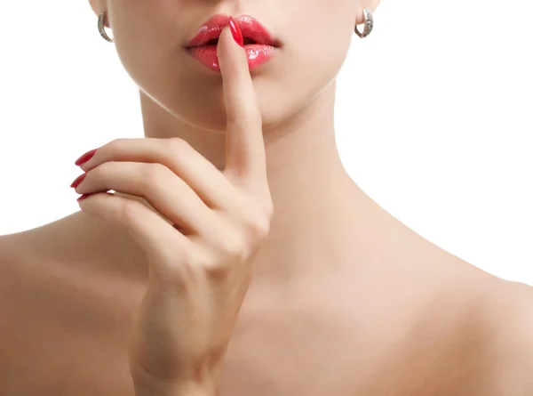 Foto ravvicinata di una bella labbra femminili rosse — Foto Stock