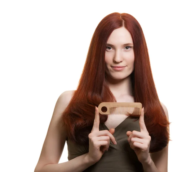 Güzel bir genç kadının portresi harika saç tarağı — Stok fotoğraf