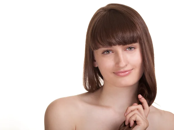Fiatal nő gyönyörű haj fehér háttér — Stock Fotó