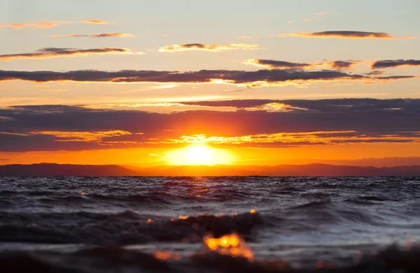 海の海岸での夕日 — ストック写真