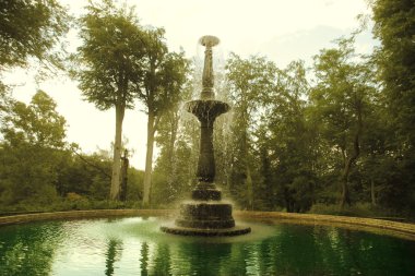 Fountain clipart