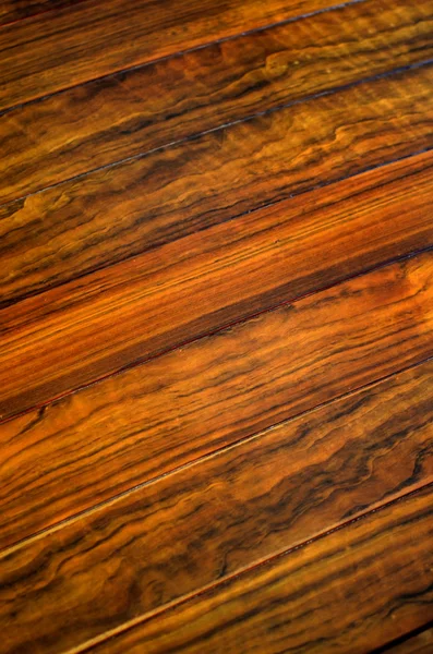 暗いニス塗り床ボードの背景 — ストック写真