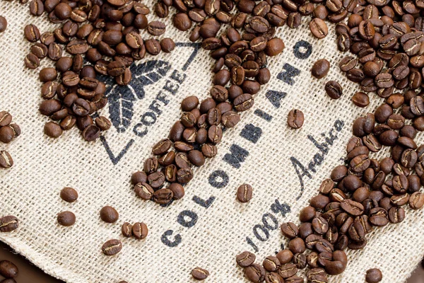 Nature morte des grains de café — Photo