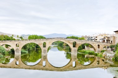 Romanesque bridge over river Arga, Puente La Reina, Road to Sant clipart