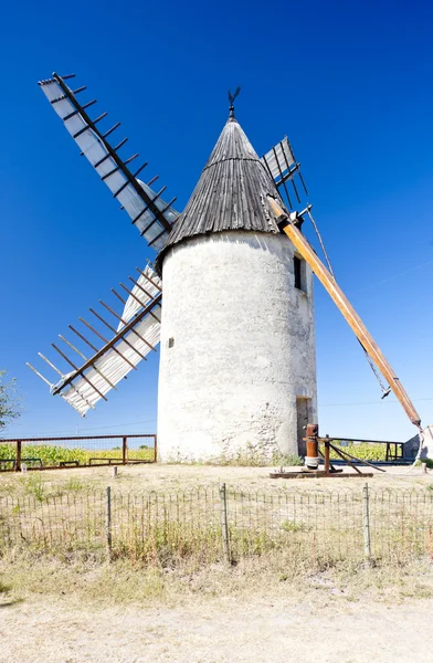 Větrný mlýn, vensac, aquitaine, Francie — Stock fotografie