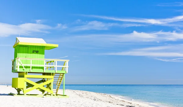 Cabine op het strand, miami beach, florida, Verenigde Staten — Stockfoto