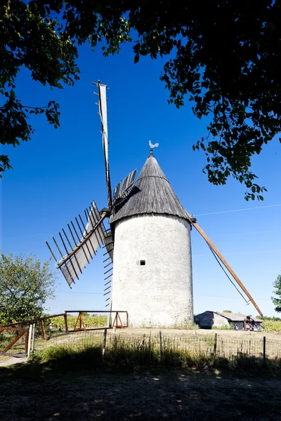 Väderkvarn, vensac, aquitaine, Frankrike — Stockfoto