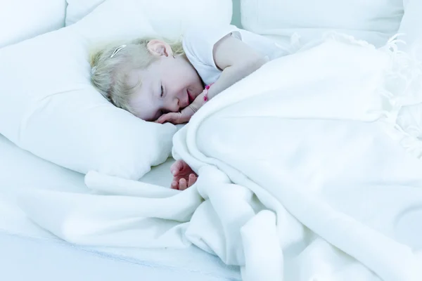 Sleeping little girl — стоковое фото