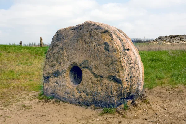Eski millstone — Stok fotoğraf