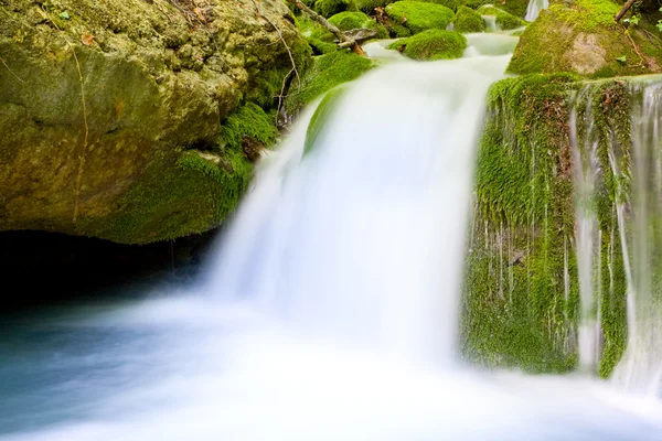 Малый водопад — стоковое фото