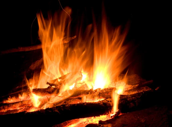 在晚上火 — 图库照片