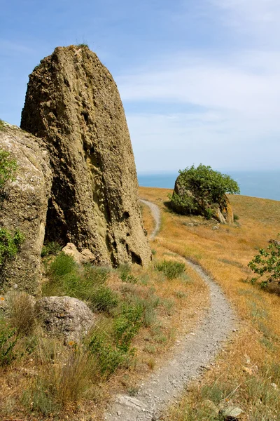 Pathway among stones — Stock Photo, Image