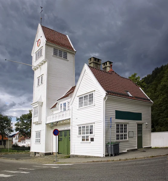 La vecchia caserma dei pompieri di Skansen a Bergen, Norvegia Immagine Stock