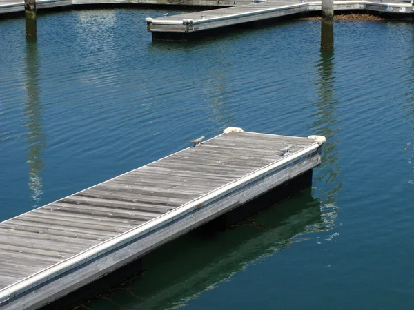 Dock e água — Fotografia de Stock