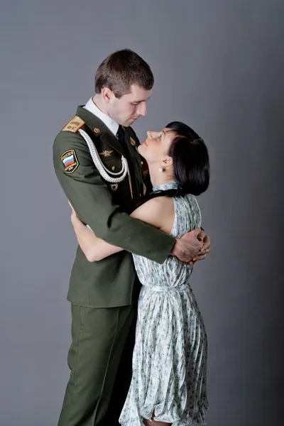 군인과 여자 스톡 사진