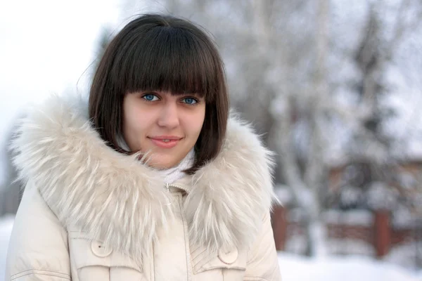 Chica de invierno —  Fotos de Stock