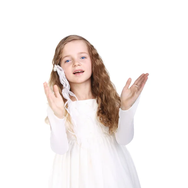 Kleines Mädchen singt — Stockfoto