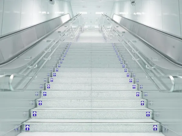 계단 및 에스컬레이터 — 스톡 사진