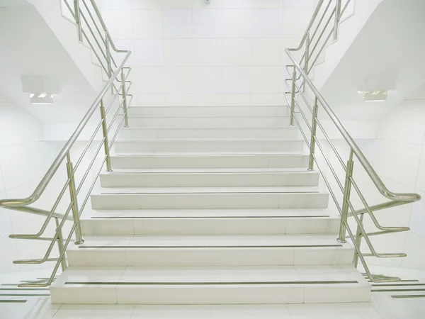 Světlé schodiště — Stock fotografie