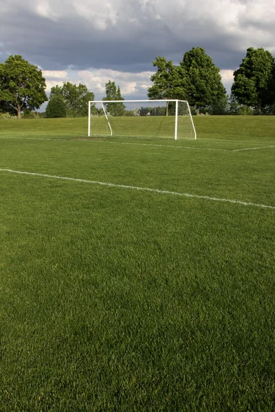 Neobsazené fotbalové hřiště — Stock fotografie
