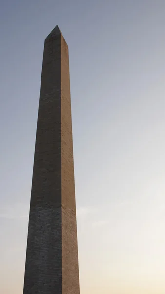 黄昏时分的华盛顿纪念碑 — 图库照片