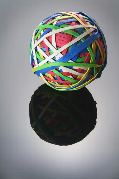 Гумова стрічка м'яч — стокове фото