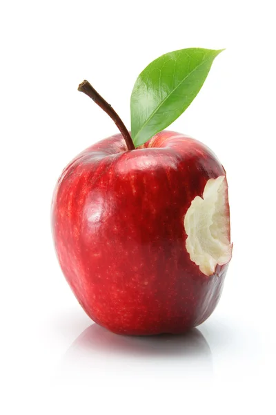 Röda läckra apple — Stockfoto