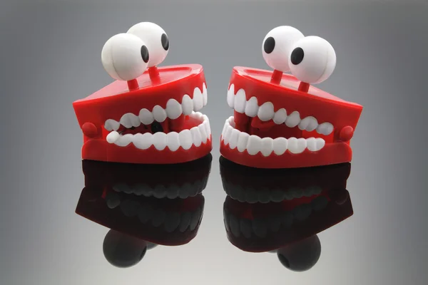 Babbelend tanden speelgoed Rechtenvrije Stockfoto's