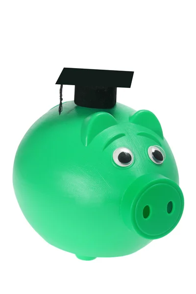 Piggy bank met mortarboard — Stockfoto