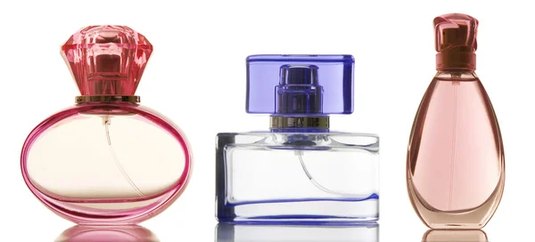 Perfume en botellas de vidrio —  Fotos de Stock