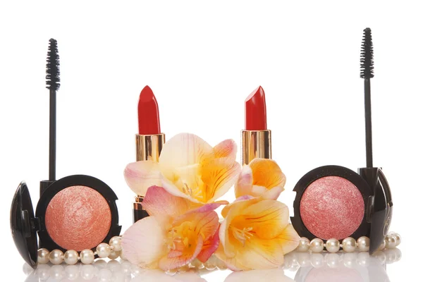 Kosmetik und Blume, Schönheitskonzept — Stockfoto